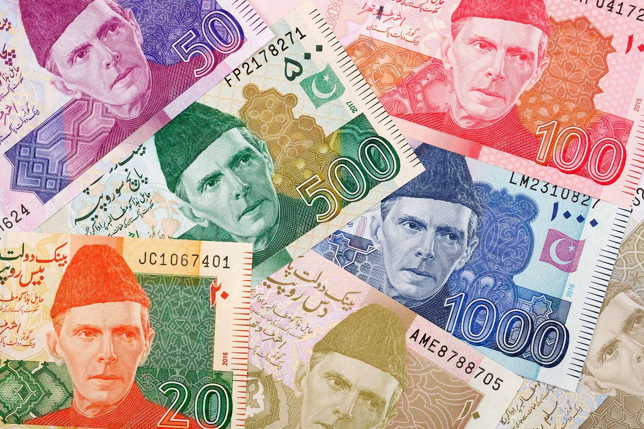 Pakistan To Get New Currency Notes