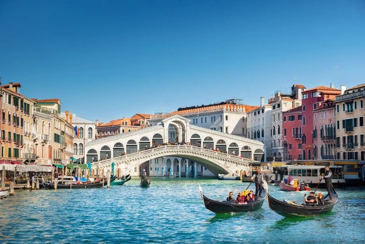 Venice To Charge Tourists An Entry Fee
